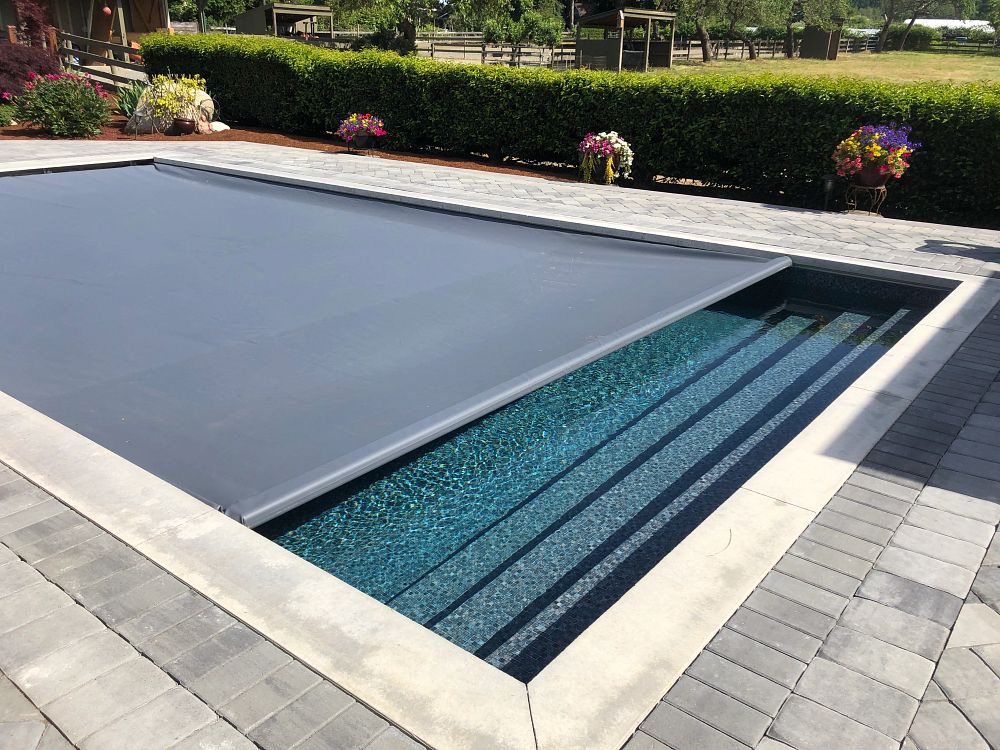 12charcoal-under-track-automatic-covers-vinyl-lined-hedge 12charcoal-under-track-automatic-covers-vinyl-lined-hedge